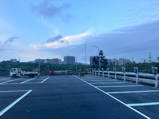 停車場AC刨鋪劃線完成