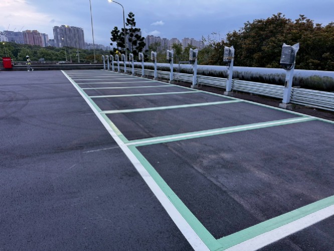 停車場AC刨鋪劃線完成