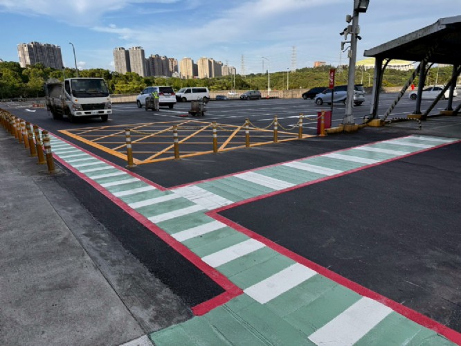 停車場AC刨鋪劃線完成