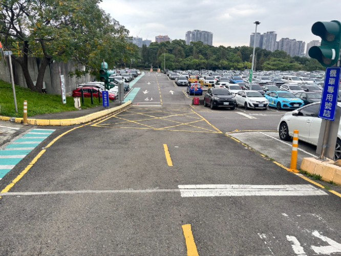 停車場AC刨鋪劃線